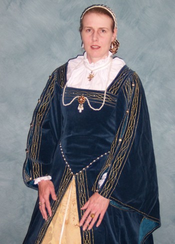Spanish Tudor Outfit